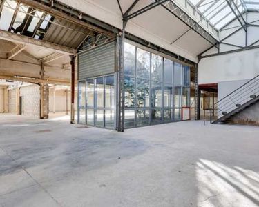 Local bureaux 3 085 m²