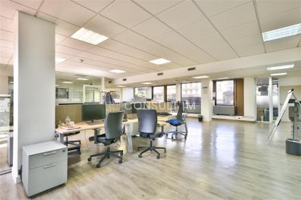 Bureau 1260 m² 