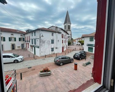 Maison authentique bourg de Briscous