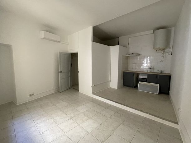 Studio 1 pièce 26 m²