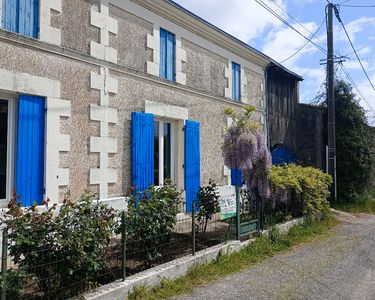 Maison 5 pièces + gîte et dépendances sur terrain 3150 m²