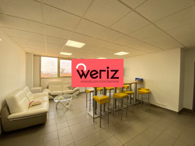 Bureaux 266 m²