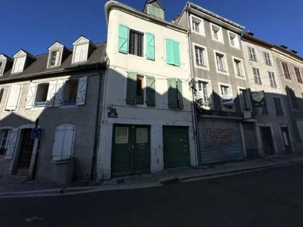 Immeuble Vente Oloron-Sainte-Marie  190m² 69000€