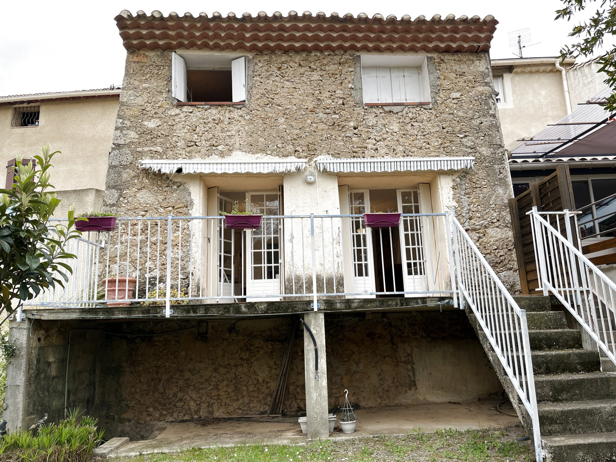 Grande maison 3 chambres à vendre avec jardin et garage à Or