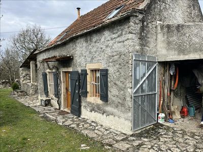 Maison en pierre de 3 pièces principales