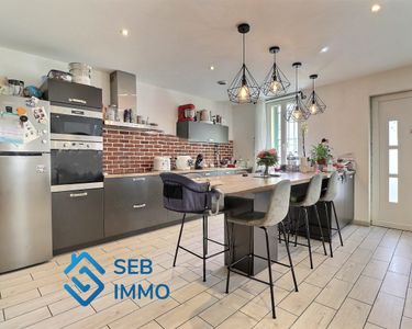 Maison 7 pièces 142 m²