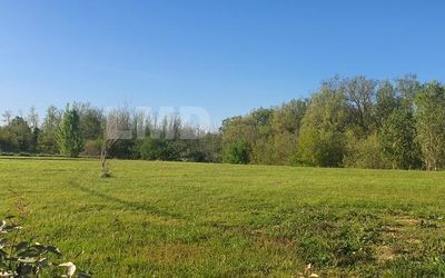 Campagne: Terrain de 1360 m²