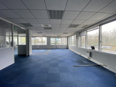 Bureaux 1906 m²