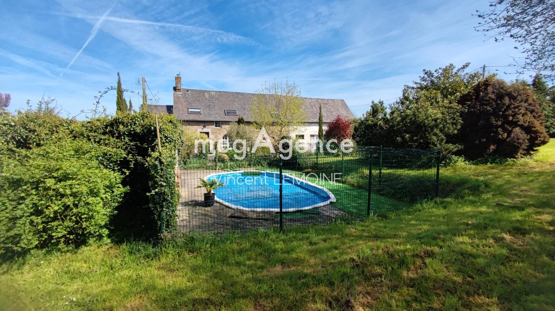 Charmante Maison de Campagne avec Piscine et Dépendances