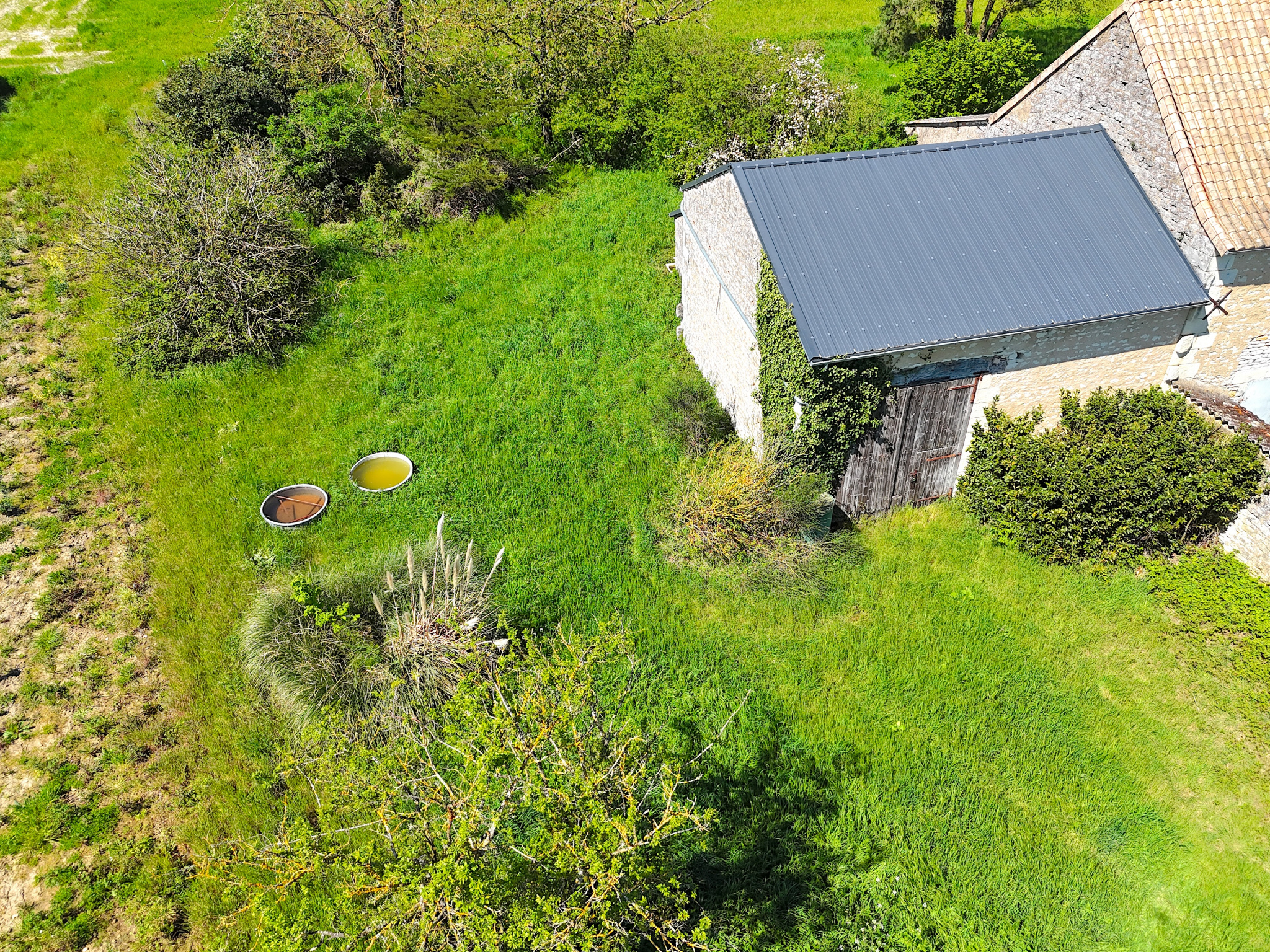 Terrain avec grange de 1050 m2