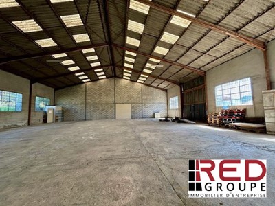 Immeuble industriel 500 m²