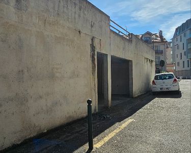 Garage fermé