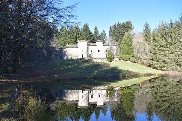 Château 12 pièces 400 m²