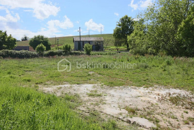 Terrain Vente Buros  1484m² 69000€