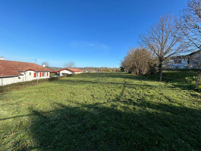 Terrain 816 m²