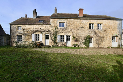 Maison 8 pièces 260 m²