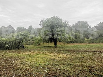 Aux portes de Coulommiers, terrain à bâtir de 17 m de façade pour une surface de 1580 m² 