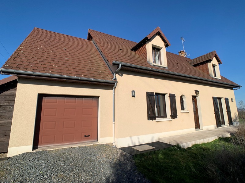 A vendre HURIEL pavillon pp de 165 m² hab, 4 ch + bureau sur 1900 m² terrain