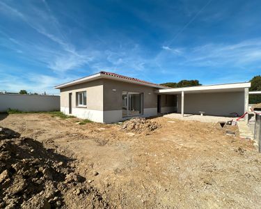 Bruguières au calme Villa T4 de plein pied de 112 m² hab. + garage