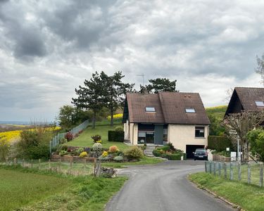 Pavillon de caractere sur sous-sol complet bâti sur 630 m2