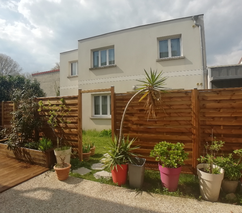 Ensemble de 4 Logements à Saint-Denis France 