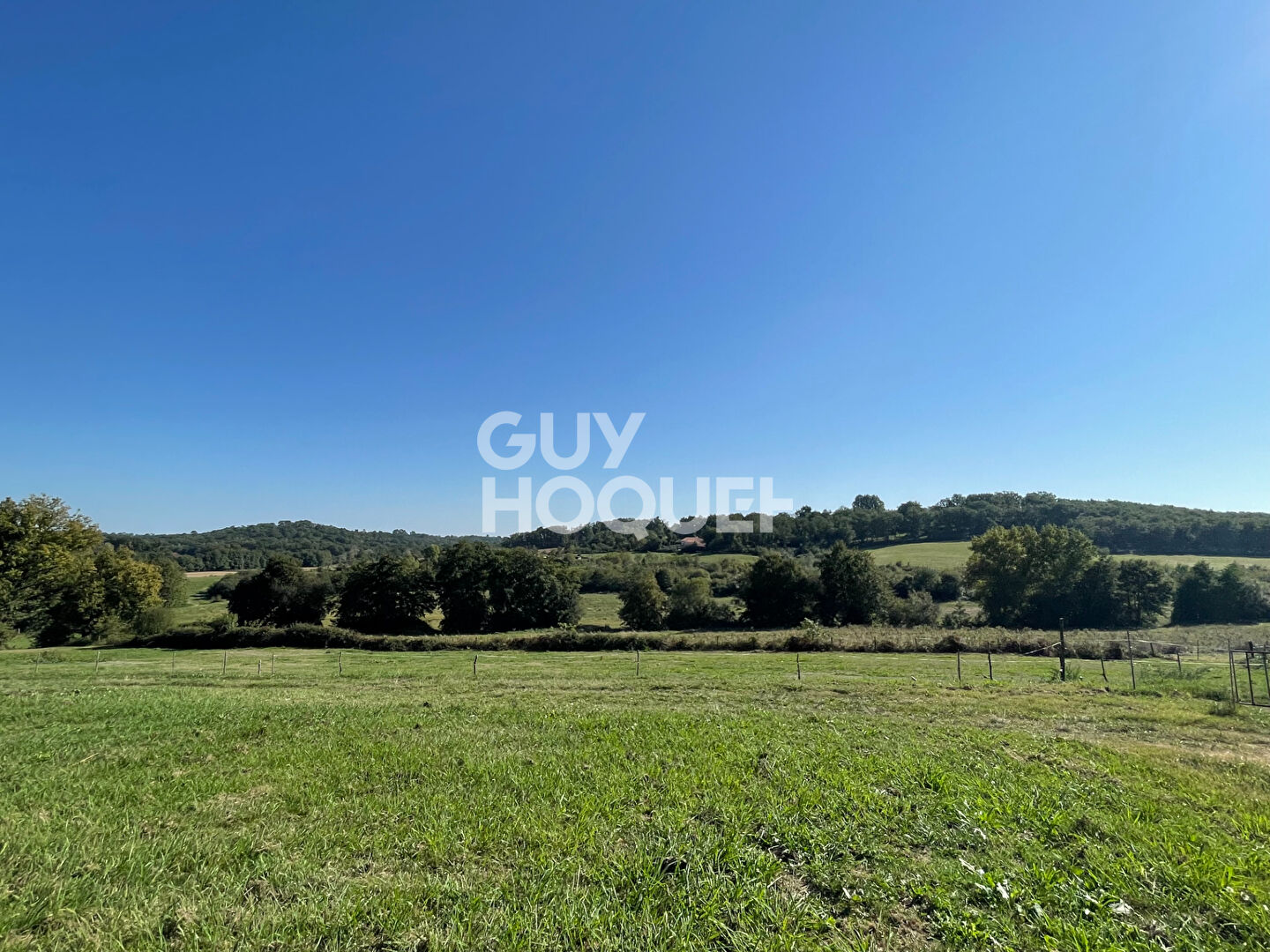 A VENDRE terres agricoles 21ha à Sainte Colombe