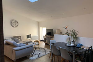 PENNAUTIER - Bel appartement de 50 m² en duplex meublé 