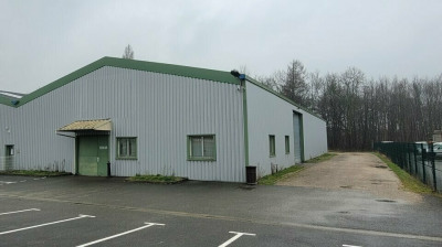 Local commercial 825 m²
