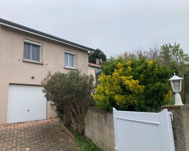 Maison 150 m2 avec piscine et jardin