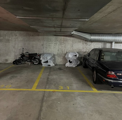 Parking/box 10 m²