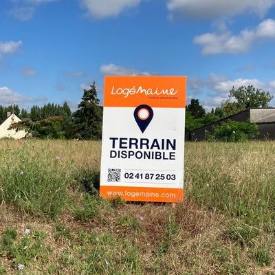 Terrain 616 m²