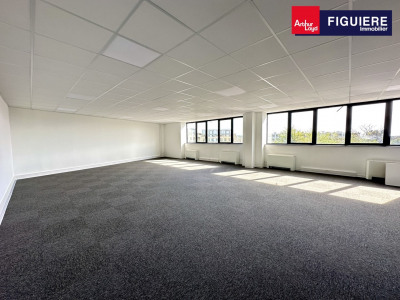 Bureaux 87 m² 