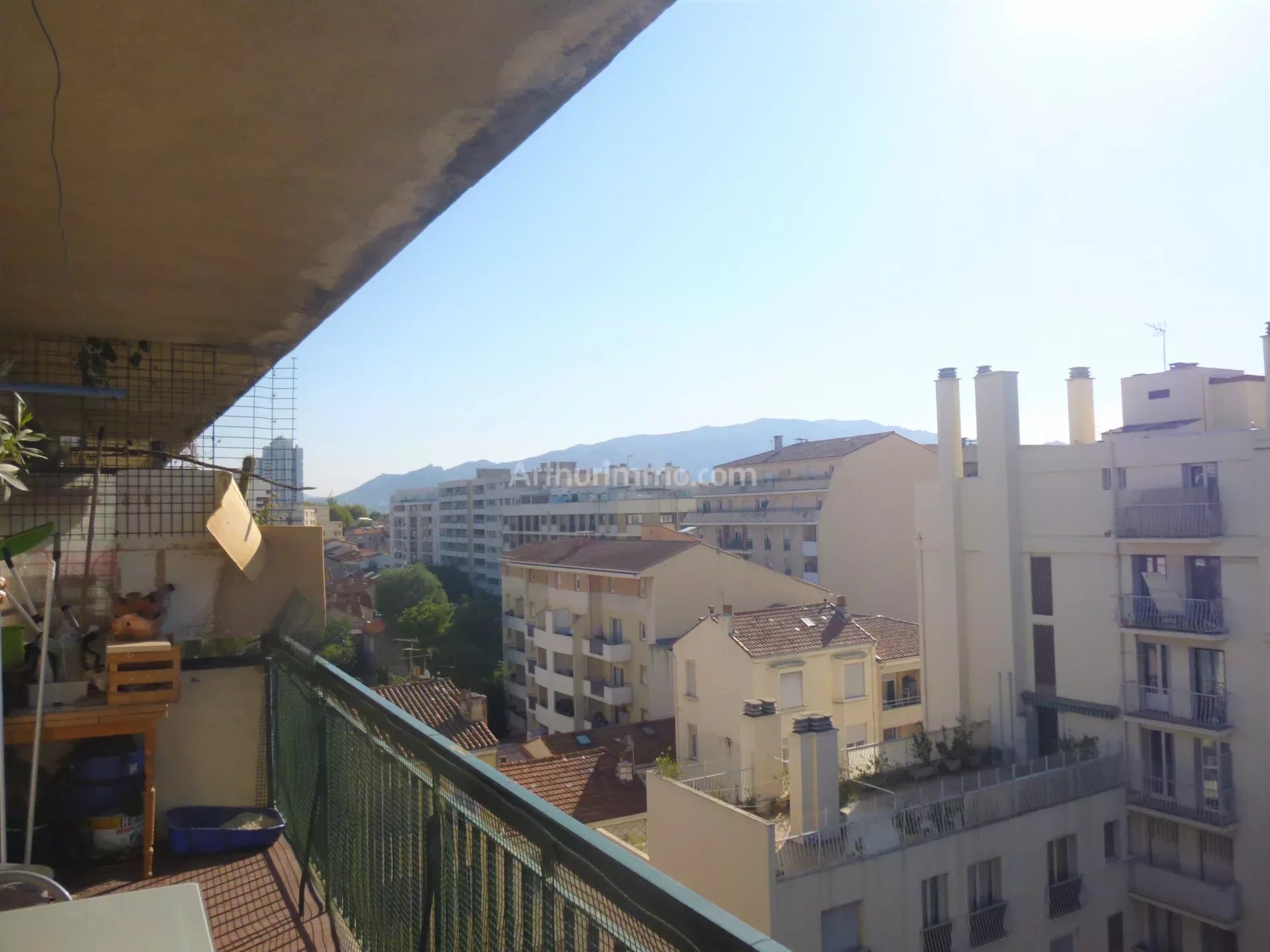 Appartement Type 4 avec balcon et cave 