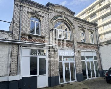 Immobilier professionnel Location Lille  70m² 1195€
