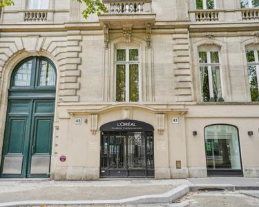 Immobilier professionnel Location Paris 3e Arrondissement  1429m² 85061€