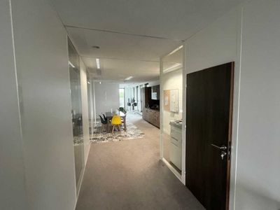 Bureaux - A LOUER - 316 m² non divisibles