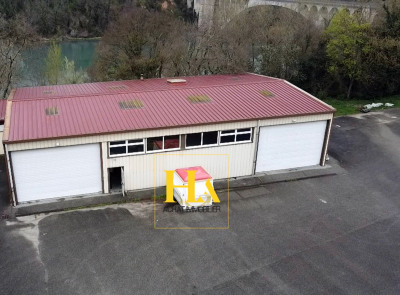 Local commercial 390 m²