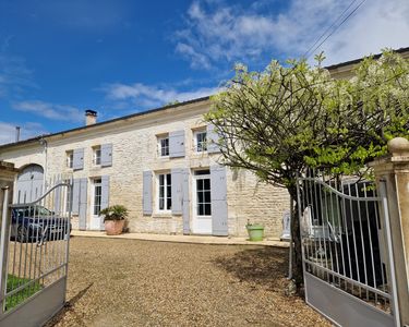 Maison Vente Fontaine-Chalendray 9p 120m² 235000€