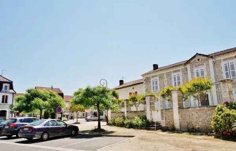 Razac-sur-l'Isle Une très belle Maison de Maitre a