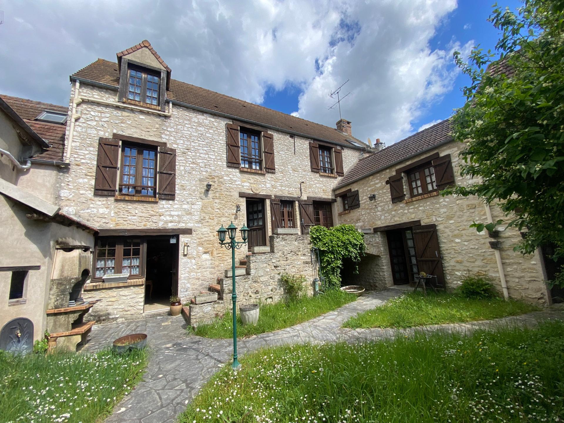 Maison de charme à Follainville Dennemont