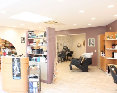 Commerce coiffure 97 m²