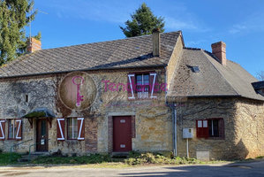 A vendre, secteur le Mêle sur Sarthe, maison d'habitation avec j