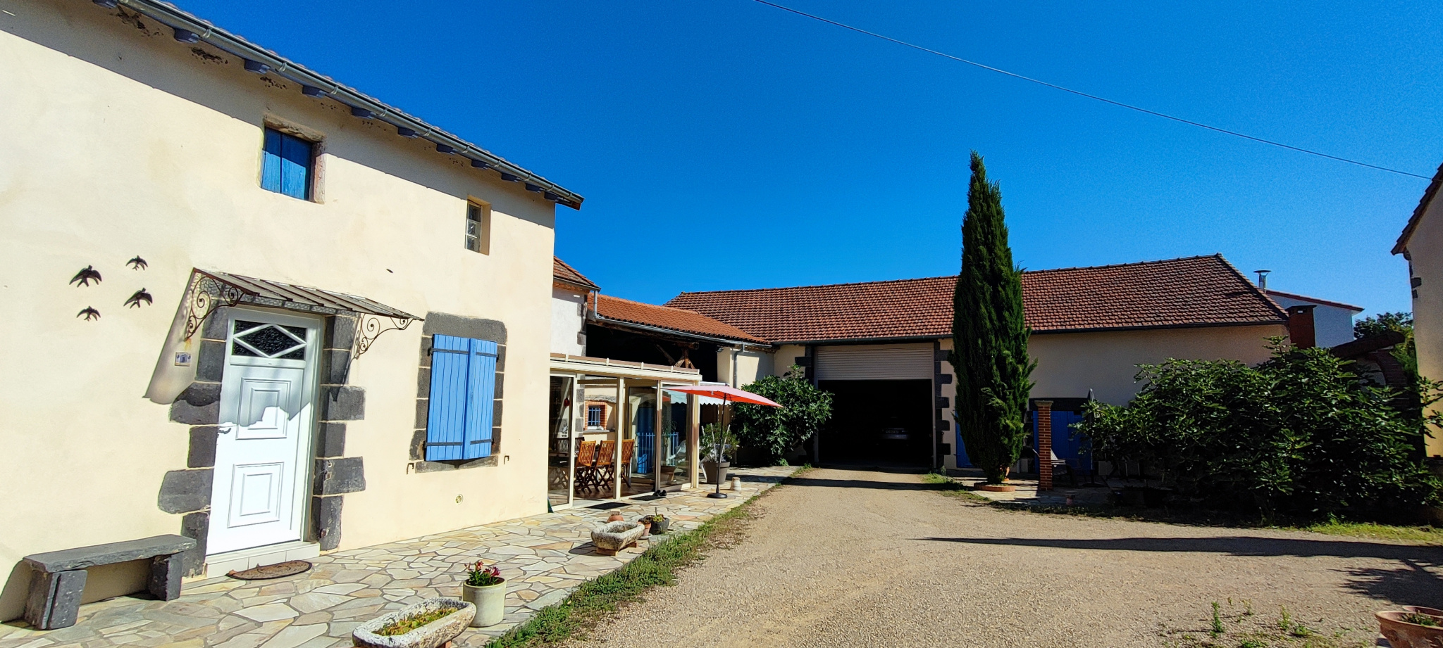 Ensemble immobilier Longère + Grange  sur 644m2 de terrain