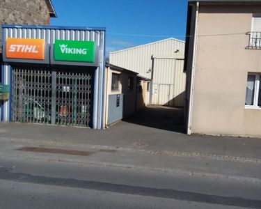 Locaux commerciaux 90 m2 rue très passante