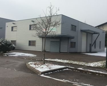 BIEN RARE A LA VENTE LOCAL D'ACTIVITES 580 m2 