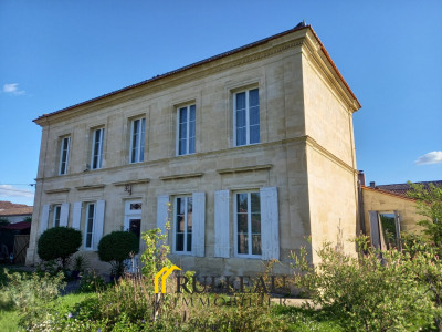 Maison 7 pièces 308 m²