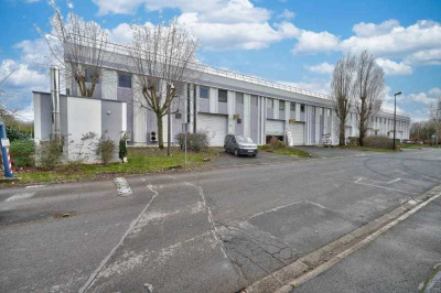 Immobilier professionnel Location Lisses  673m² 6730€