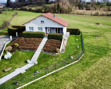 Maison semi plain-pied sur 1 ha de terrain 