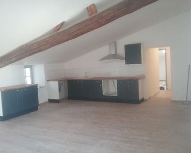 Appartement Location Tournon-sur-Rhône 4p 90m² 750€