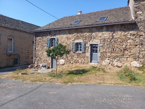 Charmante maison en pierres à Colombiès